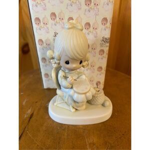 Precious Moments E-3106 Mother Sew Dear Needle Point Working (8422)